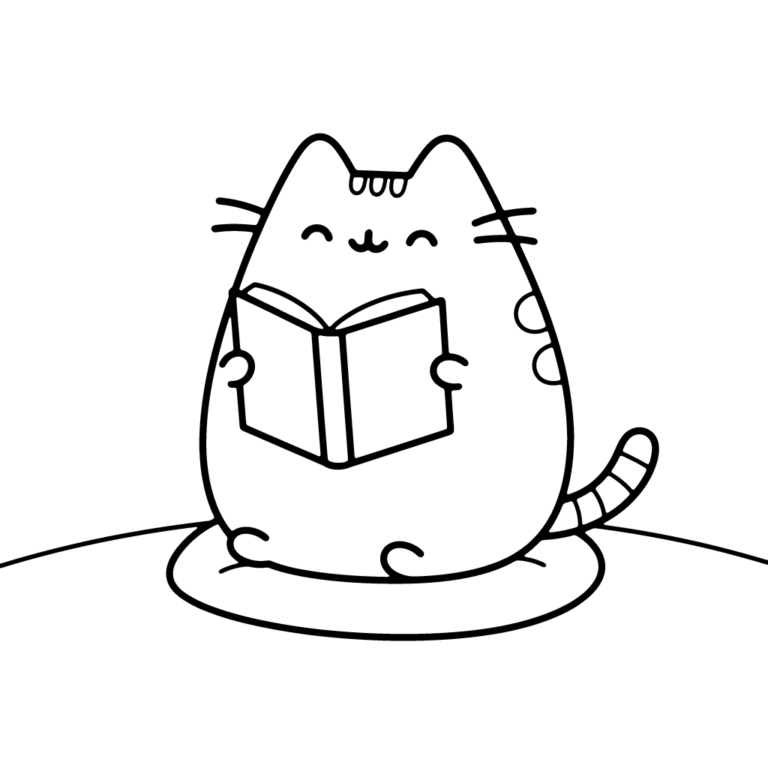 Na obrazku znajduje się uśmiechnięty kotek Pusheen siedzący na poduszce i czytający otwartą książkę.